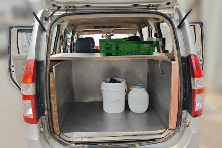 Used Wuling Hongguang 2010 1.4L Comfort Version Trunk