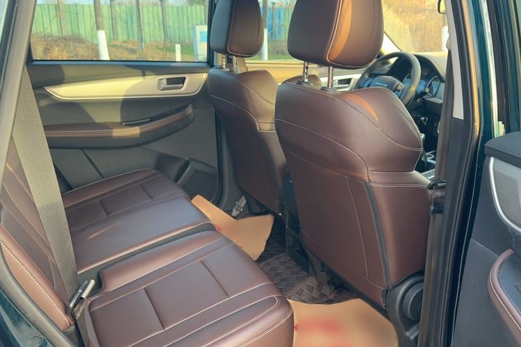 Used FORTHING T5 2023 Grand Edition 1.6L Manual Dream Version Five Seats
