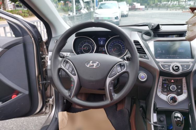 Used Hyundai Elantra (5th Generation / Langdong) 2016 1.6L Automatic Prestige Model Steering Wheel