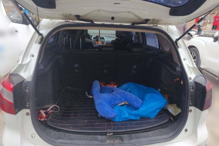 Used Suzuki S-Cross 2014 1.6L CVT Two-Wheel Drive Elite Version
