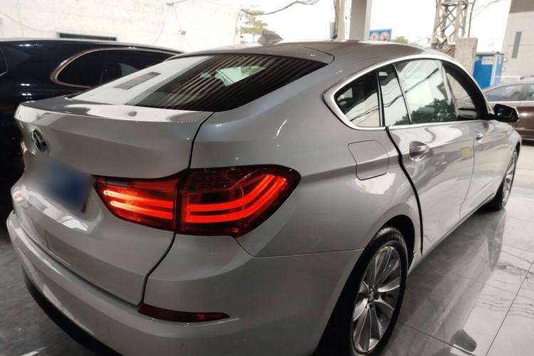 Used BMW 5 Series GT 2014 528i Leading Model
