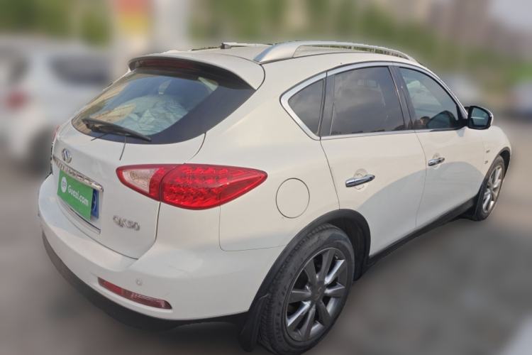 Used Infiniti QX50 2013 2.5L Two-Wheel-Drive Elegant Edition Rear Right 45 Deg