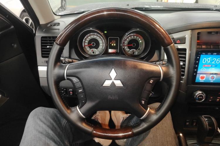 Used Mitsubishi Pajero (Import) 2016 3.0L Automatic Prestige Version China IV Standard
