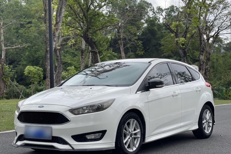 Used Ford Focus 2017 Hatchback 1.6L Automatic Fashion Edition Smart Drive Version Front Left 45 Deg