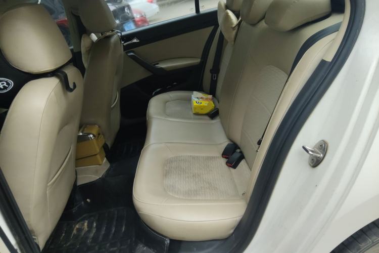 Used Skoda Rapid 2015 1.6L Automatic Smart Selection Model
