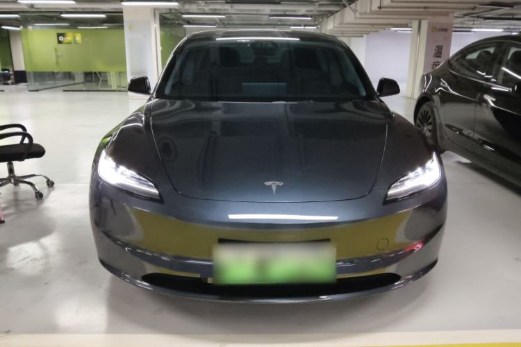 Used Tesla Model 3 2025 Rear-Wheel-Drive Version