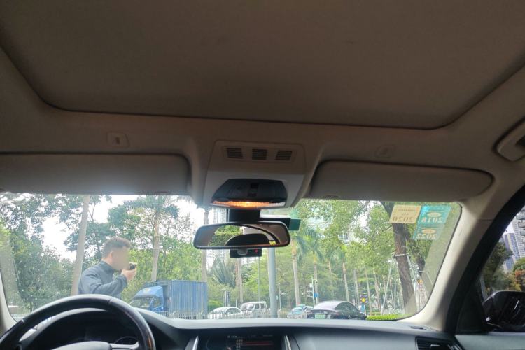 Used BMW 5 Series 2014 525Li Luxury Design Package
