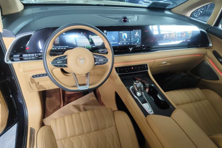 Used VOYAH Dream 2024 PHEV Ultra-Long Range Flagship Edition Center Console