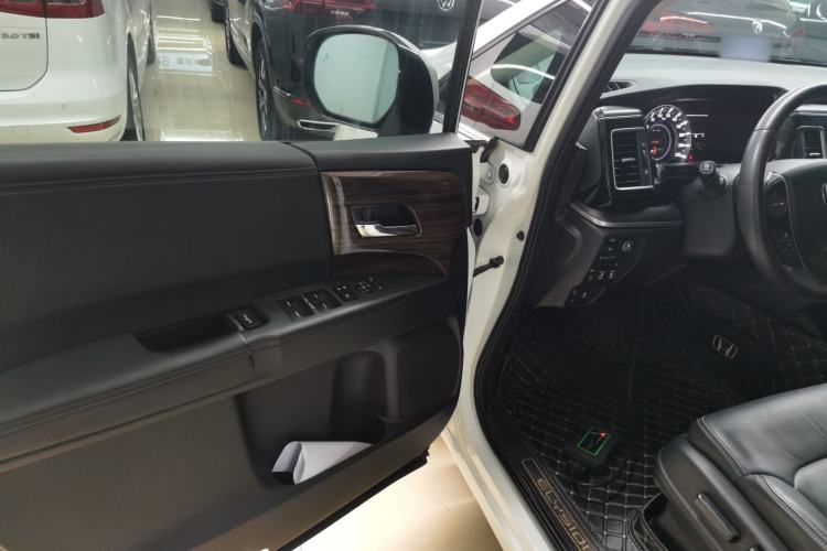 Used Honda Elysion 2016 2.4L Supreme Edition