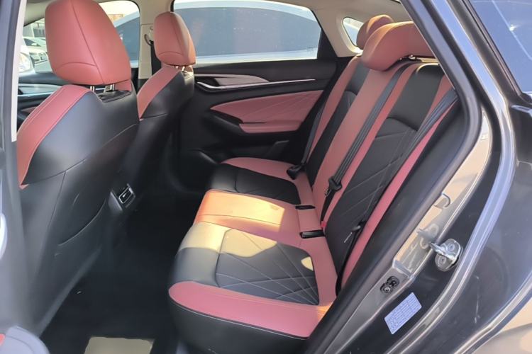 Used CHANGAN Eado 2022 PLUS Blue Whale NE 1.4T GDI DCT Prestige Edition Left Rear Seat