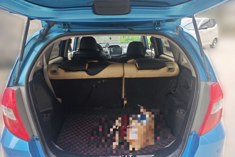 Used Honda Fit 2011 1.3L manual Comfort version
