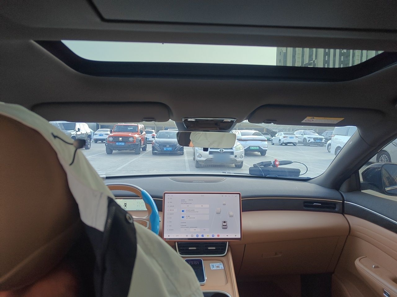 Dongfeng Aeolus L8 2025 Model 185KM Dream Edition — снимка 18