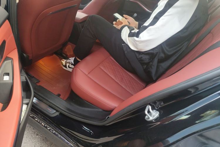 Used BMW i3 2022 eDrive 35 L
