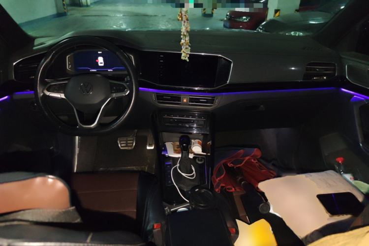 Used Volkswagen Tayron X 2020 330TSI Two-Wheel Drive Flagship Smart Connectivity Version Center Console