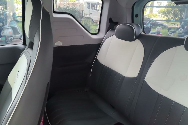 Used Geely Galaxy Panda 2024 Panda Mini 200km Endurance Bear
