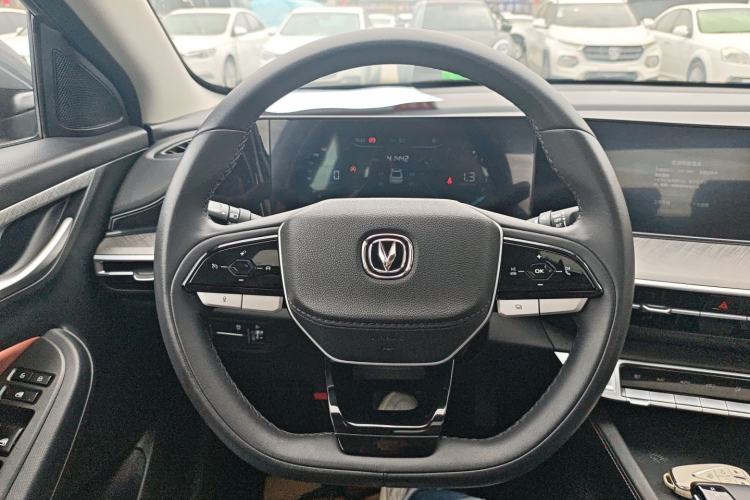 Used CHANGAN Eado 2023 Changan Edition PLUS Blue Whale NE 1.4T GDI DCT Prestige Version Steering Wheel