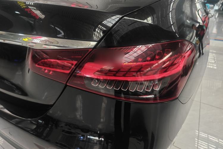 Used Mercedes-Benz E-Class 2021 Facelift E 260 L
