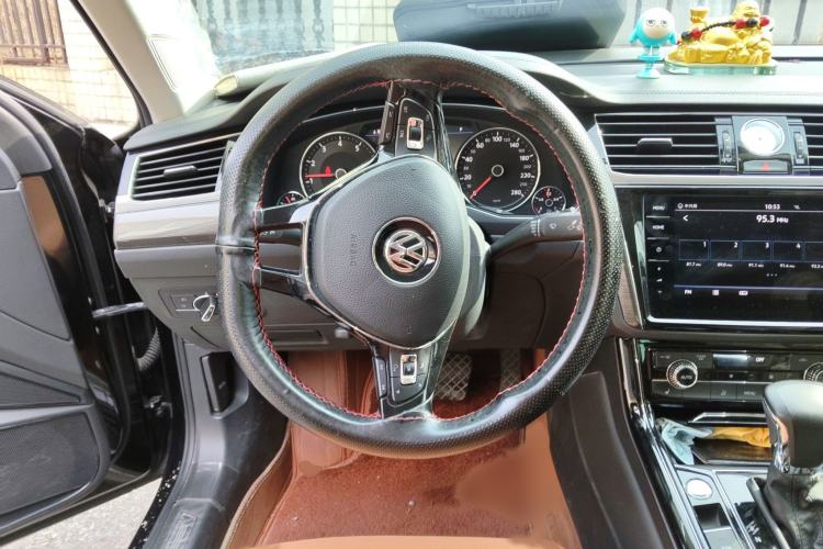 Used Volkswagen Phideon 2019 380TSI Two-Wheel Drive Business Edition China VI Standard
