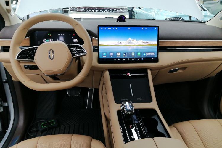 Used Hima AITO M7 2024 1.5T Intelligent Drive 4WD Ultra Version 5 Seats
