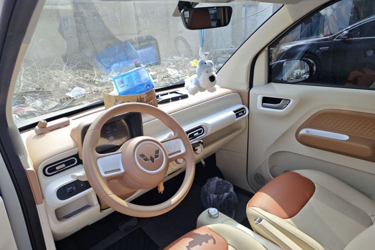 Used Wuling Hongguang MINIEV 2024 3rd Generation 215km Youth Edition
