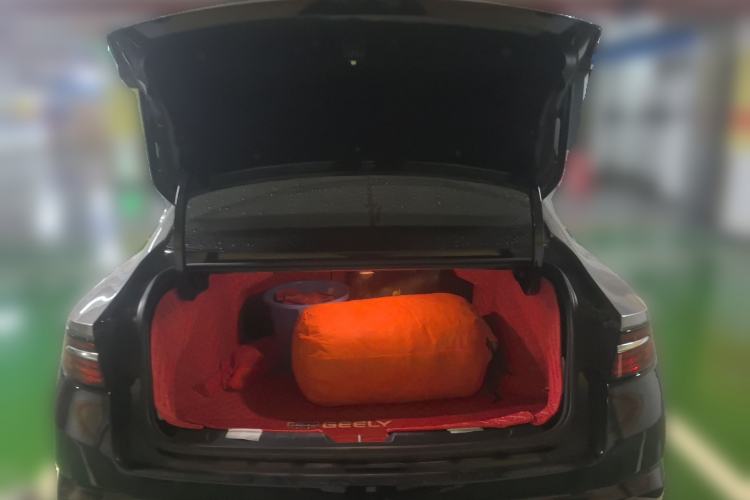 Used Geely Auto Preface 2021 2.0TD Luxury Version Trunk