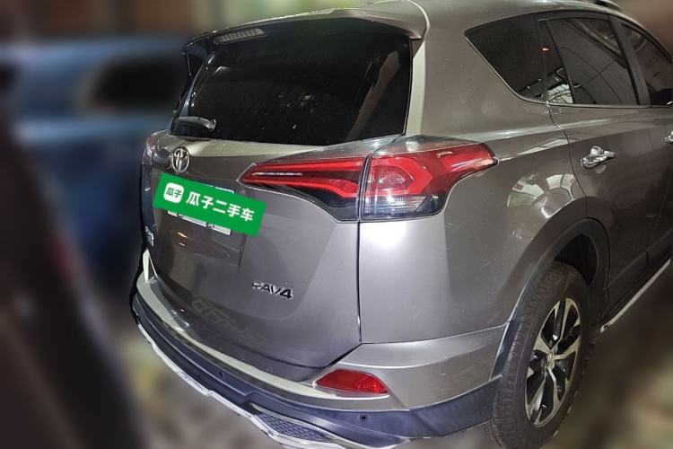 Used Toyota RAV4 2016 2.0L CVT Two-Wheel Drive Smart Edition China V Standard