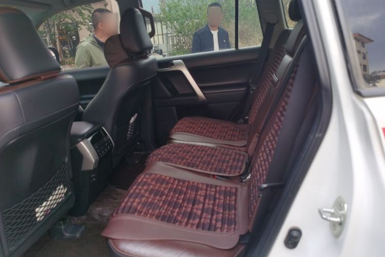 Used Toyota Prado 2019 3.5L Automatic TX-L Deluxe Edition with Rear-Mounted Spare Tire Left Rear Seat