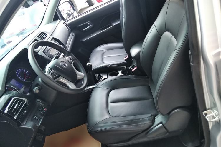 Used Great Wall Wingle 5 2017 2.0T European Version Diesel Two-Wheel Drive Advanced Large Double-Cab GW4D20E