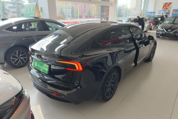 Used Tesla Model 3 2023 Long-Range All-Wheel-Drive Version