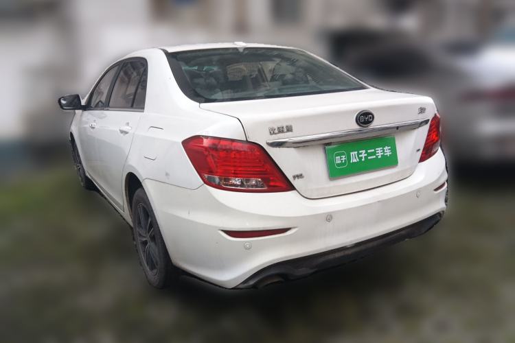 Used BYD Surui 2015 Revised Version 1.5L Manual Luxury Edition
