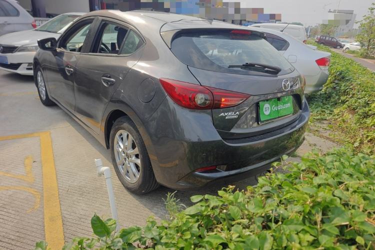 Used Mazda 3 Axela 2017 Hatchback 1.5L Automatic Comfort Model Emission Standard China V