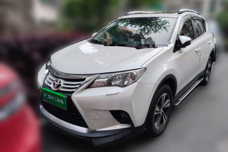 Used Toyota RAV4 2015 2.0L CVT Two-Wheel Drive Fashion Edition