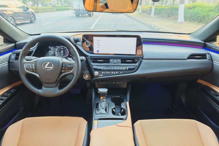 Used Lexus ES 2024 200 Premium Edition