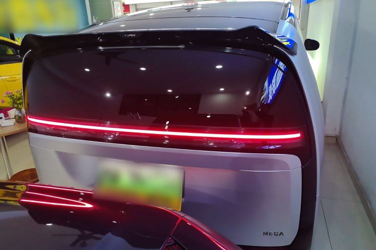 Used Li Auto MEGA 2024 Ultra Model