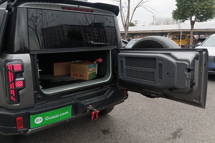 Used BAIC Off-Road BJ40 2024 2.0T All-New Blade Hero Edition Climber
