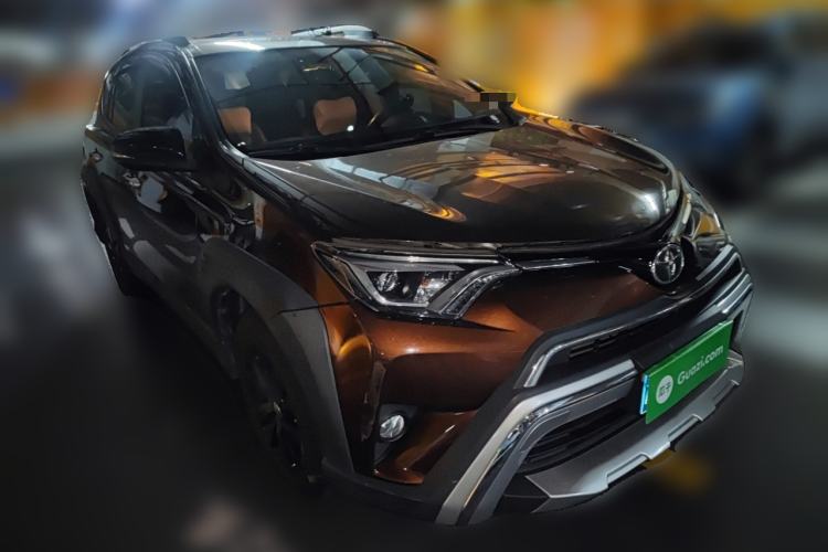 Used Toyota RAV4 2019 2.0L CVT Two-Wheel Drive Fashion X Limited Edition China VI Standard
