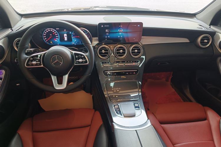 Used Mercedes-Benz GLC 2020 Facelift GLC 260 L 4MATIC Luxury Edition Center Console