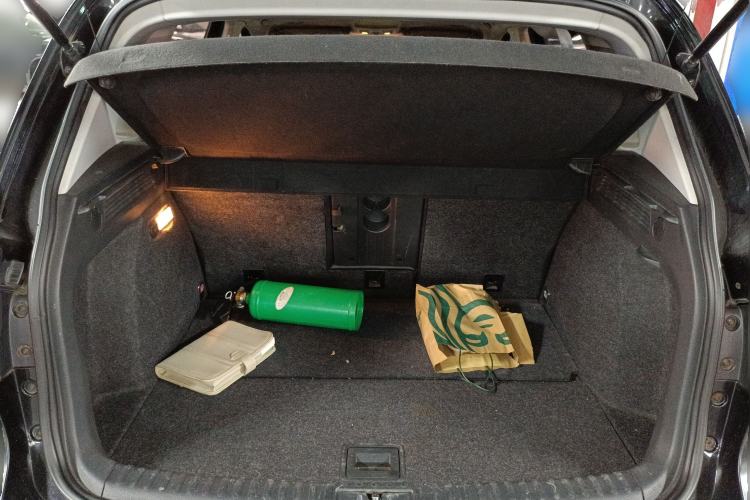 Used Volkswagen Tiguan 2012 1.8TSI Automatic Two-Wheel Drive Elite Edition Trunk