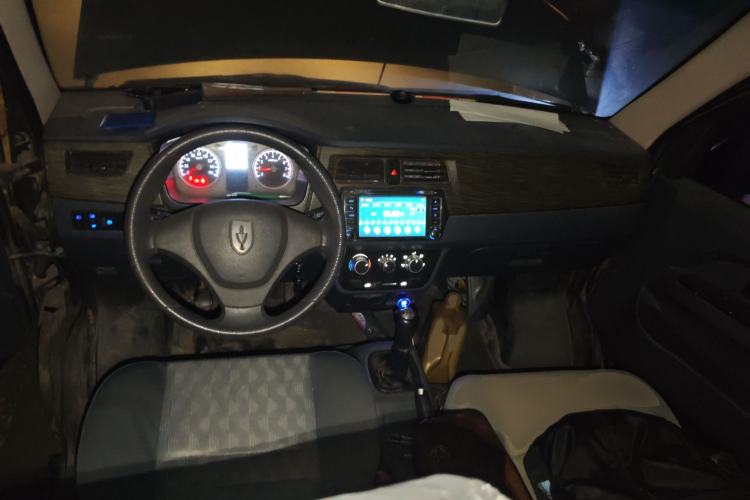 Used Jinbei Hiace X30 2016 1.3L Van Comfort Edition DLCG12 Center Console