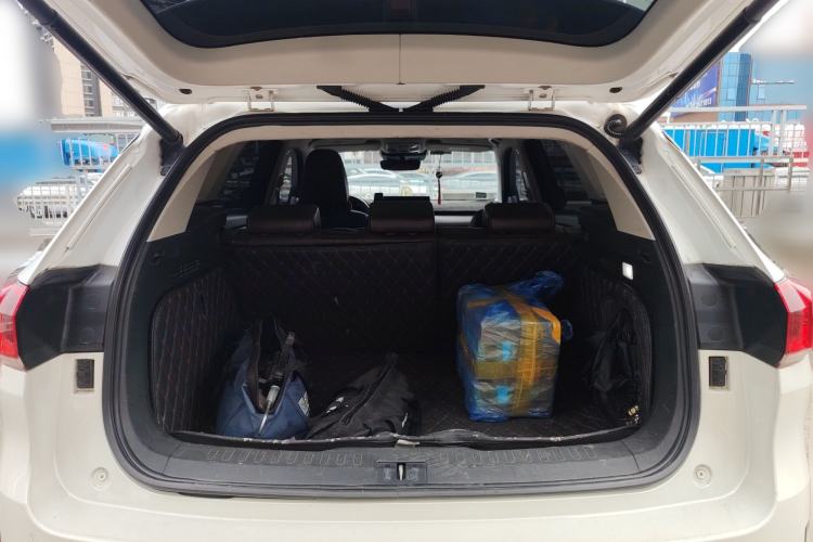 Used Wey VV6 2020 2.0T Two-Wheel Drive Smart Enjoyment+