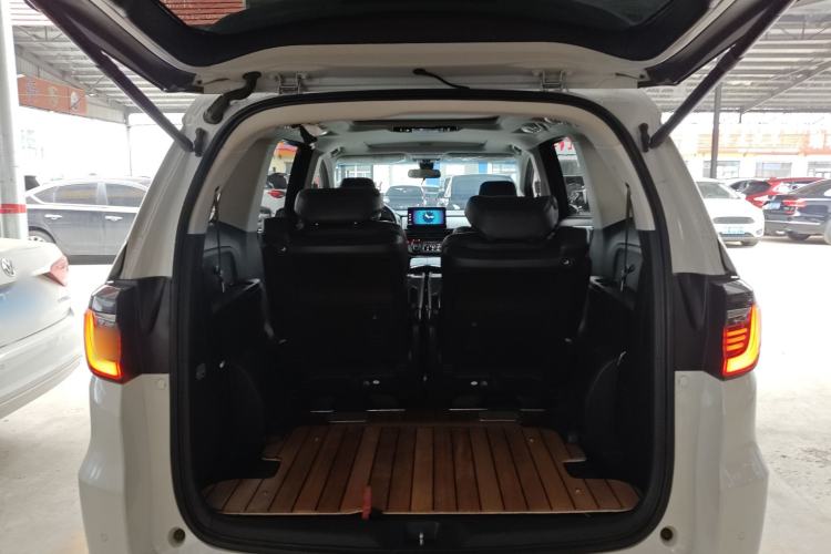 Used Honda Elysion 2022 2.0L eHEV Luxury Edition