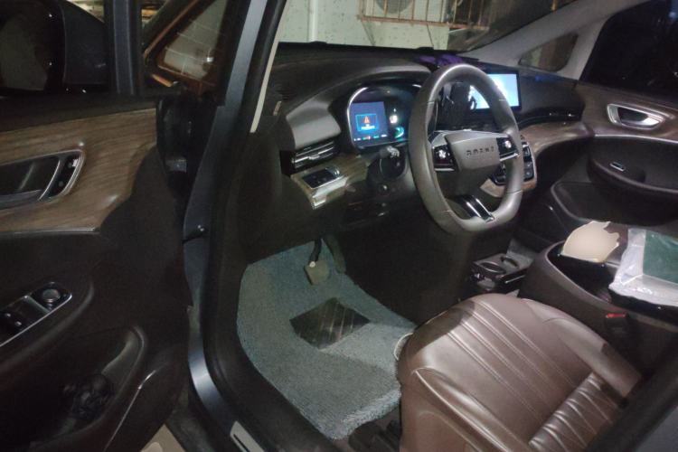 Used Roewe iMAX8 New Energy 2022 Silver Edition Driver Seat