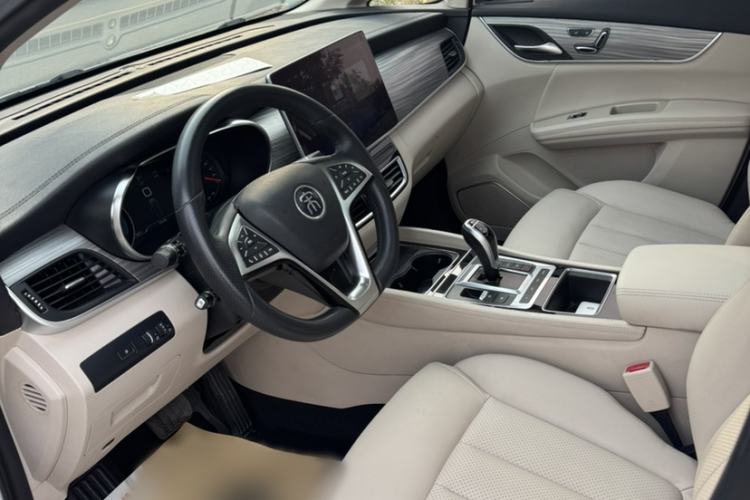 Used BYD Song MAX New Energy 2019 DM 1.5T Smart Connect Zhiyao Model 6 Seats China VI Standard
