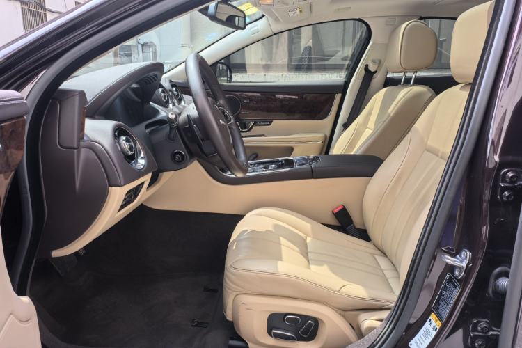 Used Jaguar XJ 2014 XJL 3.0 SC Two-Wheel-Drive Panoramic Business Edition Left Front Seat