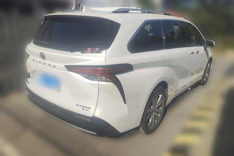 Used Toyota SIENNA 2024 2.5L Hybrid Platinum Edition