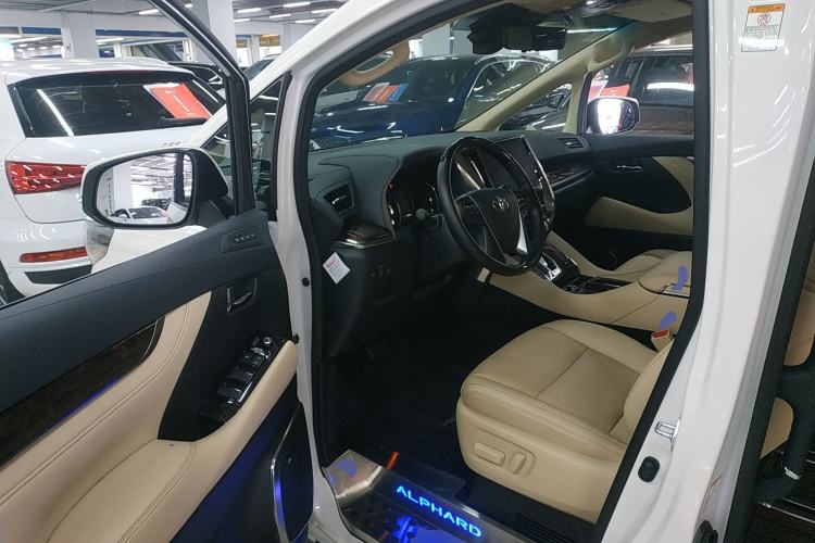 Used Toyota Alphard 2021 Dual-Engine 2.5L Luxury Edition Driver Seat