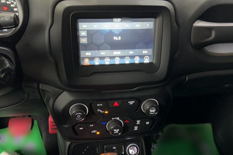 Used Jeep Renegade 2018 Connected Large Screen Version 180TS Automatic Kinetic Edition+ Audio And AC Panel