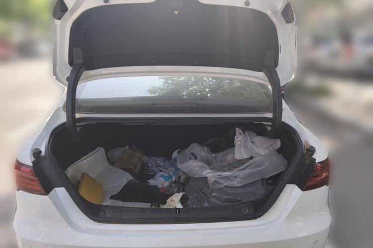 Used Geely Auto Binray 2019 200T DCT Binzhi Edition Trunk