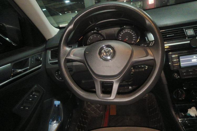 Used Volkswagen C-TREK 2017 1.6L Automatic Comfort Model Steering Wheel