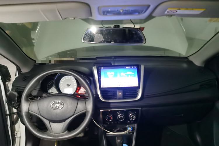 Used Toyota YARiS L Zhi Xiang 2017 1.5E CVT Dynamic Edition Center Console